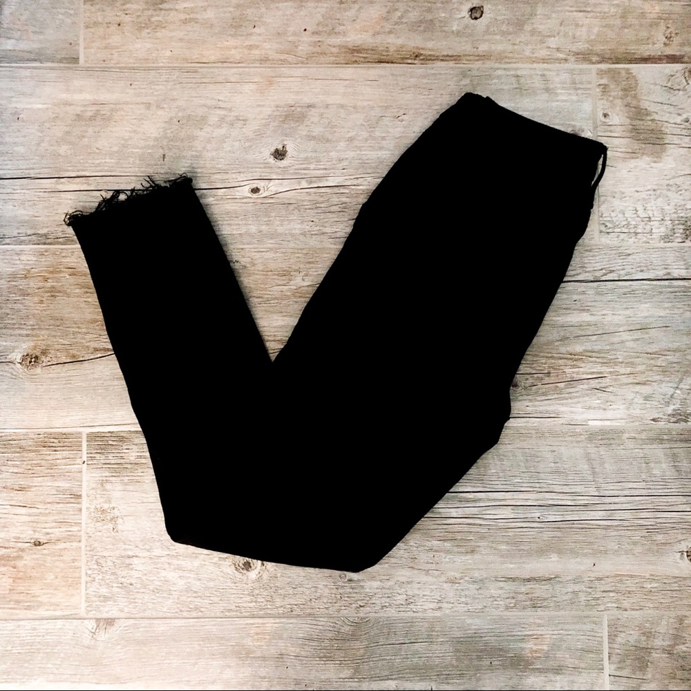 SEVEN SKINNY JEANS - Sz 6 Womens Black with ankle FRAY